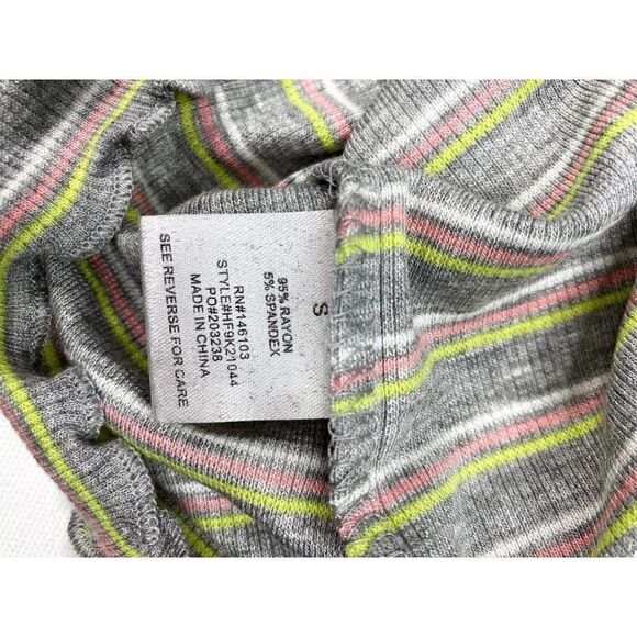 Juniors Shirt Top Small Gray Stripe Ribbed Mock - Picture 6 of 6